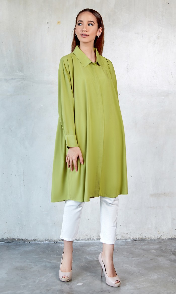 Calista Blouse in Light Olive